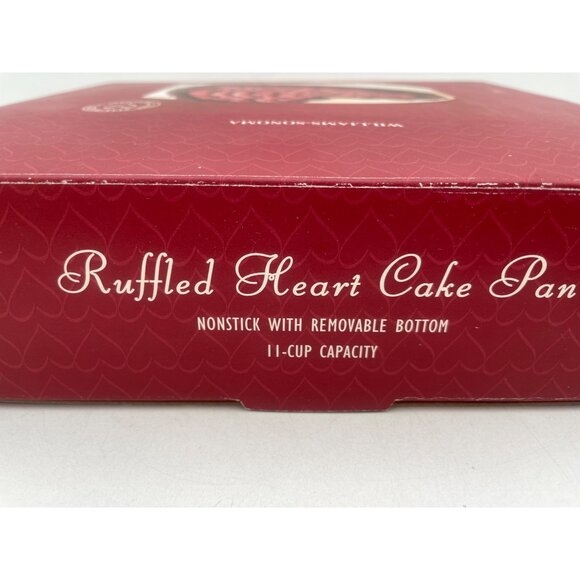 Williams-Sonoma Ruffled Heart Cake Pan Nonstick Removable Bottom - Picture 3 of 4